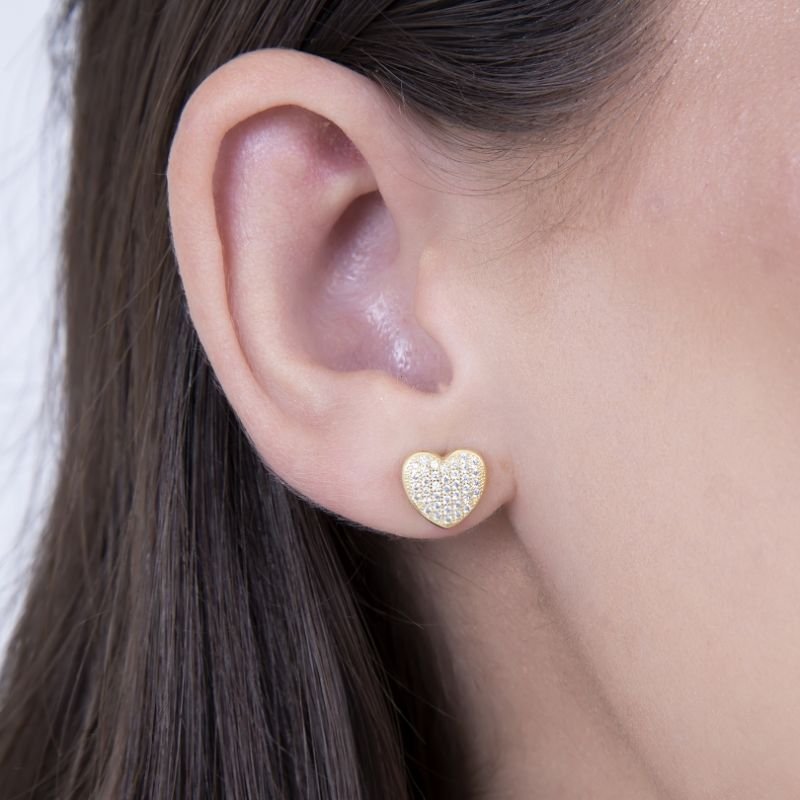 BRINCO CORAÇÃO CRAVEJADO PEDRINHAS MICRO ZIRCÔNIA BANHADO EM OURO