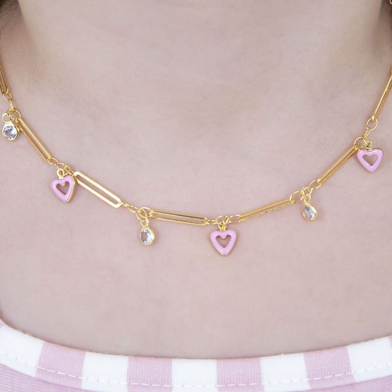 COLAR INFANTIL CORAÇÃO ROSA RESINADO E PEDRA ZIRCONIA BANHADO EM OURO