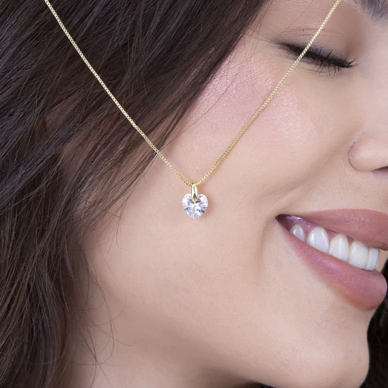 COLAR PEDRA CORAÇÃO EM ZIRCONIA 8MM BANHADO A OURO