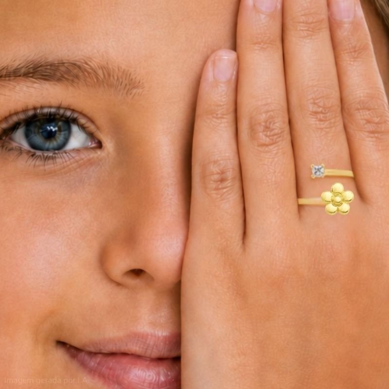 ANEL INFANTIL REGULÁVEL FLORZINHA LISA E PONTO DE LUZ BANHADO EM OURO