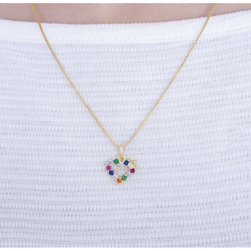 COLAR INFANTIL CORAÇÃO CRAVEJADO DETALHE COROA BANHADO EM OURO