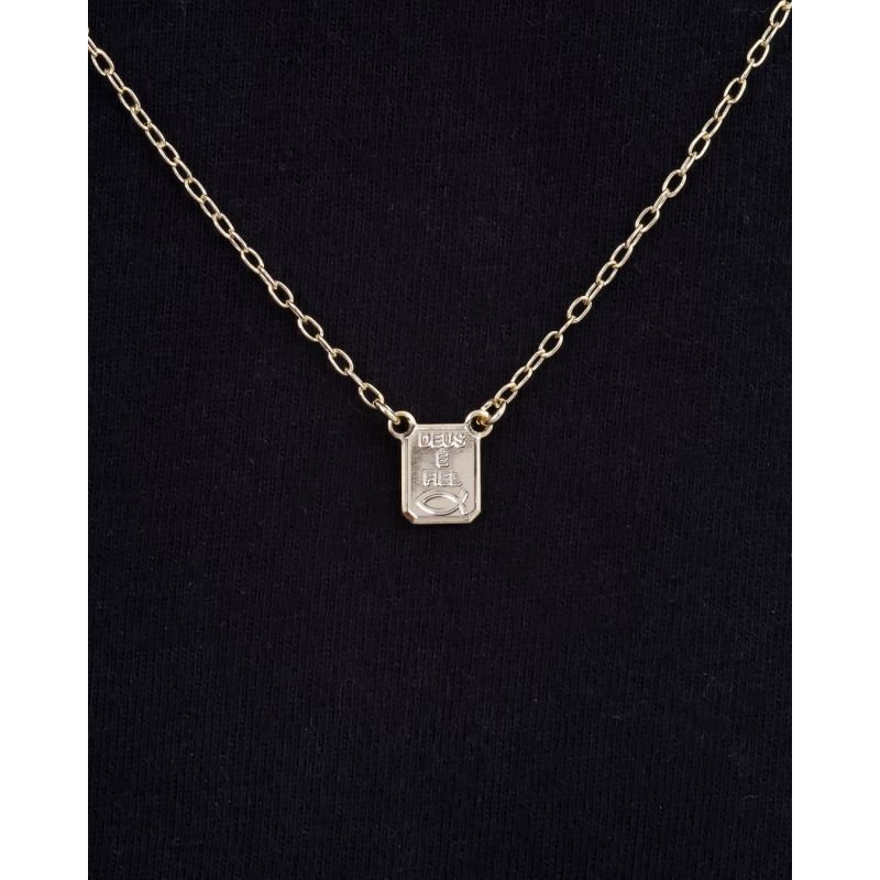 ESCAPULÁRIO INFANTIL 'DEUS É FIEL' COM ORAÇÃO 'PAI NOSSO' BANHADO EM OURO